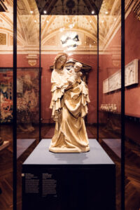 La Virgen con el Niño, conocida como la Madonna de Krumau, en la Sala XXXVI del Museo de Historia del Arte de Viena.