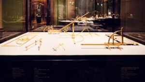 Instrumentos de medición de la tierra y el cosmos en el Museo de Historia del Arte de Viena.
