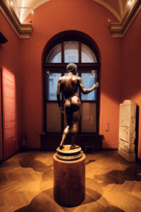 El Joven de Magdalensberg en el Museo de Historia del Arte de Viena.