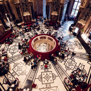 Vue sur le restaurant et le café du Kunsthistorisches Museum.