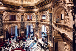 Vista del café-restaurante del Kunsthistorisches Museum.