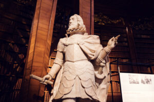 Marble statue in the center of the Prunksaal.