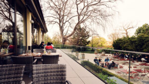 Stöckl im Park restaurant seen from the side path.
