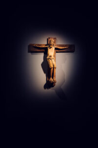 Galería de esculturas religiosas en El Belvedere.