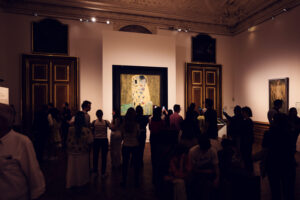 El Beso de Gustav Klimt, expuesto de forma permanente en El Belvedere.
