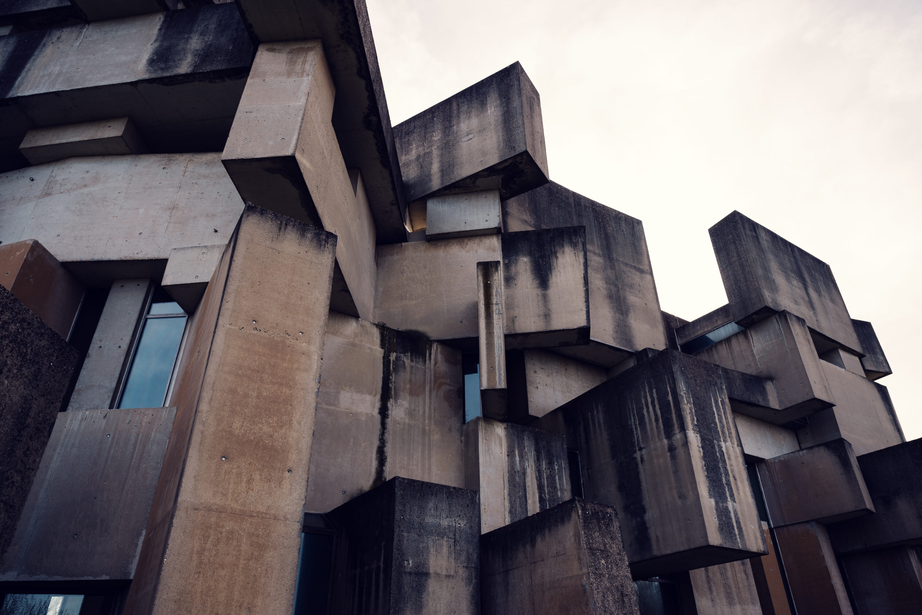 Close-up of the geometric concrete blocks of Wotrubakirche.