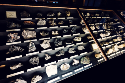 Colección de minerales de plata en el Museo de Historia Natural de Viena.