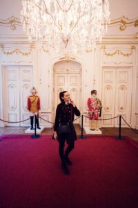 Adriana in elegant pose at Schönbrunn Palace (Schloss Schönbrunn).