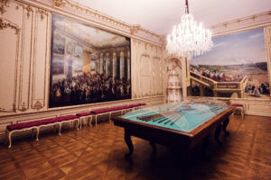 Kaiserlicher Billardtisch im Spielzimmer des Schlosses Schönbrunn.