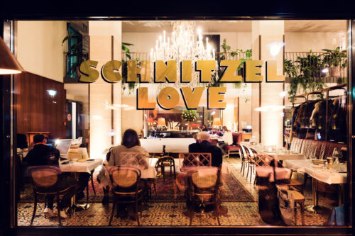 Elegant evening dining scene at Meissl & Schadn.