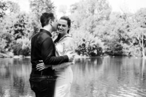 Adriana and Mario walking along Stadtpark's historic pathways.