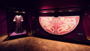 Manteau de couronnement impérial au Trésor impérial de Vienne.