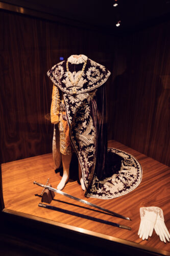 Robe d'un chevalier de l'Ordre autrichien de la Couronne de fer au Trésor impérial.