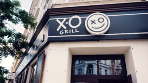 Logo et éléments de marque du XO Grill Neubaugasse.