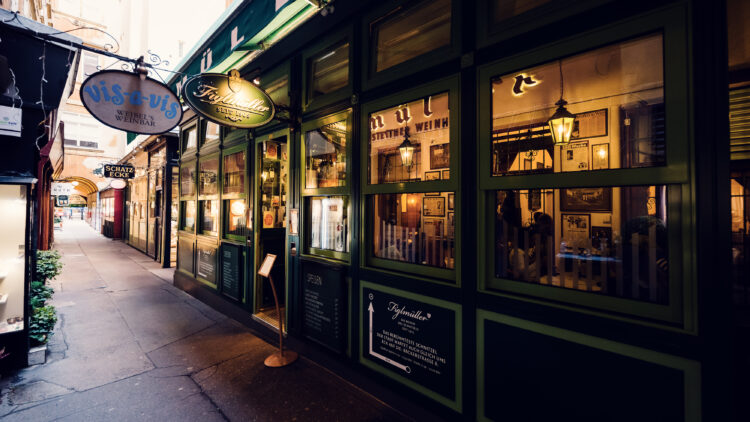 Street view of Figlmüller Wollzeile location in Vienna's historic city center.